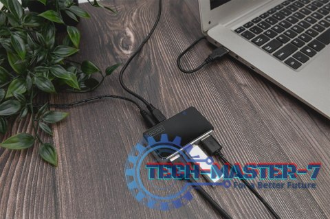 HUB/Koncentrator 4-portowy USB 2.0 HighSpeed, aktywny, czarno-srebrny HUB/Koncentrator 4-portowy USB 2.0 HighSpeed, aktywny, czarno-srebrny