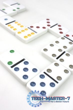 Gra Domino klasyczne w puszce Gra Domino klasyczne w puszce