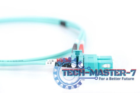 Patchcord światłowodowy FO LC-SC MM 50/125 OM3 duplex LSOH 2m Patchcord światłowodowy FO LC-SC MM 50/125 OM3 duplex LSOH 2m