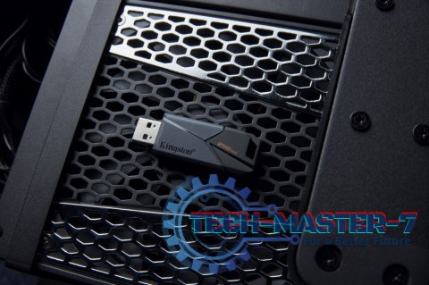 Pendrive Data Traveler Exodia Onyx 64GB USB3.2 Gen1 Pendrive Data Traveler Exodia Onyx 64GB USB3.2 Gen1